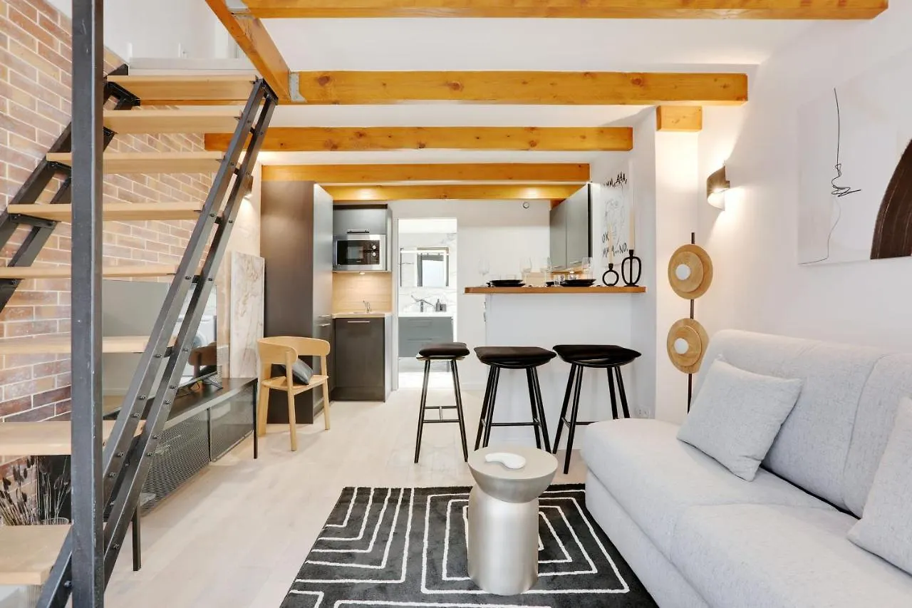 Chic Apartment - 1Br 4P - Gare Du Nord Paris France